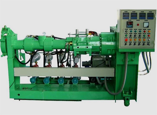 Rubber extruder